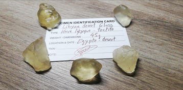 5 TECTITES: Libyan Desert Glass / Zonder reserveringsprijs