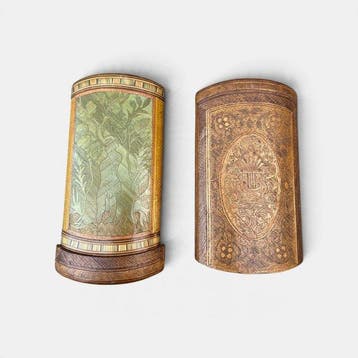 A rare straw marquetry (marqueterie de paille) etui / box