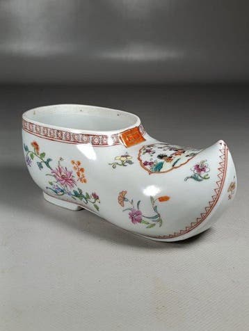 sculptuur, Sabot décoratif en porcelaine émaillée – Style