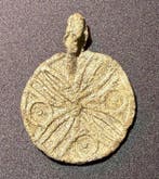 Byzantijns Lood Elegante ronde amulet met een prachtig, Antiek en Kunst