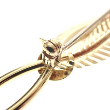 Gouden broche van twee veren, Ophalen of Verzenden, Gebruikt, Overige kleuren, Goud