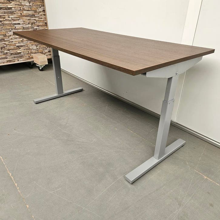 Instelbaar bureau - 160x80 cm, Huis en Inrichting, Bureaus, Ophalen of Verzenden