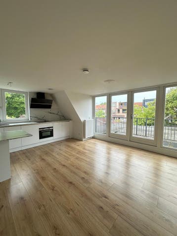 Te huur: Appartement Pieter Janszstraat in Velsen-Noord, Huizen en Kamers, Velsen-Noord, Noord-Holland, Appartement