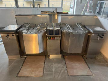 Elektrisch kantelbare dubbele kookketel met mixer-unit, Ophalen of Verzenden, Gebruikt, Fornuis, Frituur en Grillen