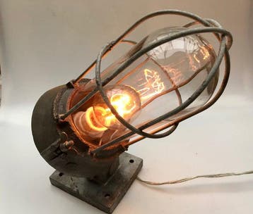 Industria Rotterdam - Wandlamp - Gietijzer, en kwartsglas -