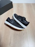 Air Jordan - Air Jordan 1 Low - Sneakers - Maat: EU 39 -, Nieuw