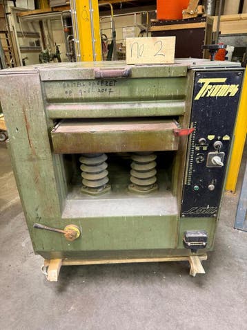 Online veiling: Triumph, J.50, breedbandschuurmachine, Doe-het-zelf en Verbouw, Nieuw