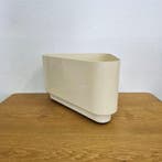 Kartell - Nena Balsari - Vaas - 4687 - Plastic - Driehoekig
