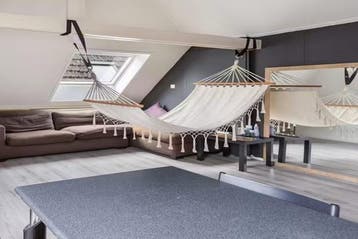 Studio Nieuwe Boschstraat in Breda, 50 m² of meer, Breda