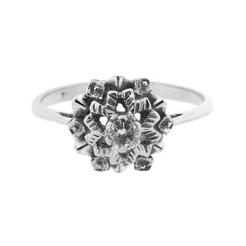Antieke witgouden entourage ring met diamant 0,10 ct., Gebruikt, Ophalen of Verzenden, Kleiner dan 17, Met edelsteen