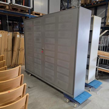 Nette grote AHREND akoestische schuifdeurkast - 195x240x45 c, Huis en Inrichting, Ophalen of Verzenden, Nieuw