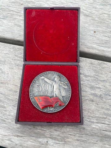 Rusland. Medal „50 Jahre UdSSR“