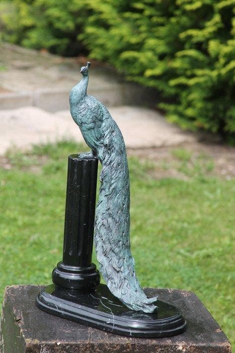 sculptuur, indrukwekkend bronzen pauw op marmer kunstwerk -, Antiek en Kunst, Curiosa en Brocante