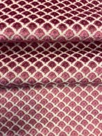 Prachtig fluwelen jacquard met een klein, regelmatig