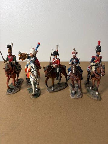 Themacollectie - 5 Napoleonische cavaleriefiguren van metaal, Nieuw
