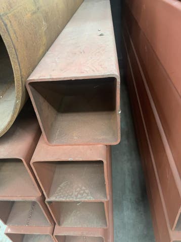 Koker 140 x 140 x 5 mm gestraald en gemenied b-keus, Doe-het-zelf en Verbouw, Ophalen, Nieuw