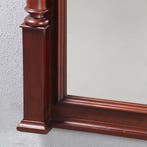 Reusachtige schouwspiegel of passpiegel in noten met zuilen, Antiek en Kunst, Ophalen of Verzenden