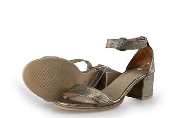 NeroGiardini Sandalen in maat 38 Goud, Overige kleuren, Verzenden, Sandalen of Muiltjes, Gedragen