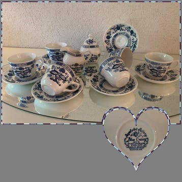 Royal Art Pottery - Koffie- en theeservies (14) - Blue Onion, Antiek en Kunst