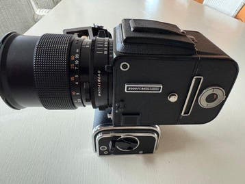 Hasselblad 2000 FC Focal-Plane 6x6 SLR Outfit - Carl Zeiss, Nieuw