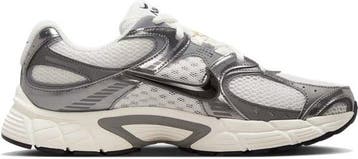 Nike V5 Heren Sneakers Hj5228-009 - Kleur Grijs - Maat 41, Verzenden, Nieuw