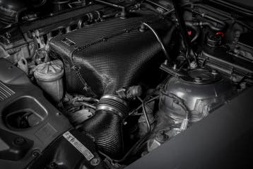 Dit betreft een BMW E85 Z4M Eventuri carbon CSL Hybrid lucht, Verzenden
