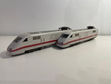 Märklin H0 - 3750 - Treinstel (1) - Zet ICE-serie BR 401, Nieuw