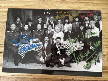 Allo Allo! - Classic British Comedy - Ultimate Cast Signed, Nieuw