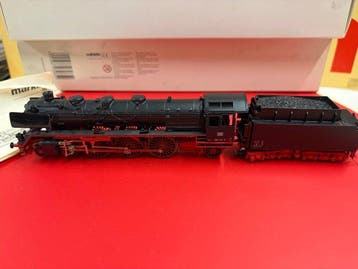 Märklin H0 - 3085 - Stoomlocomotief met tender (1) - BR 03 -, Nieuw