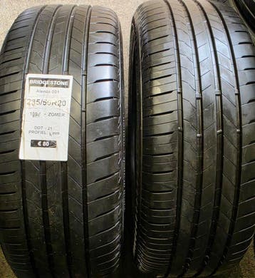 235/50r20 100Y Bridgestone (Runflat) 2 stuks 7mm, Ophalen, Nieuw, 235 mm, Band(en)