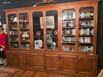 Grote eiken wandkast / bibliotheekkast met...