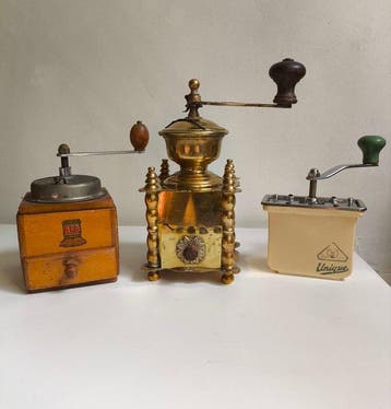 AED + Pede + Ornate cast brass - Koffiemolen (3) - Messing,