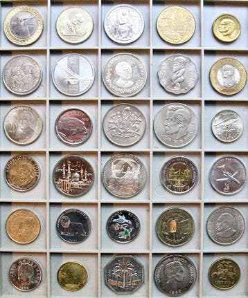 Wereld. 30 Different Nice Quality Coins | 1969-2021 | Exotic