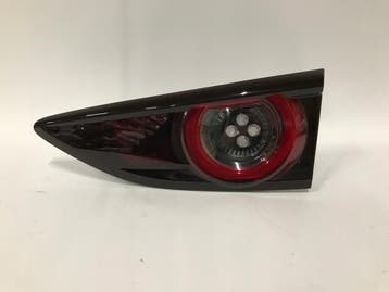 Mazda 3 BP 19- hatchback rechter binnenlamp LED EU, Verzenden, Gebruikt
