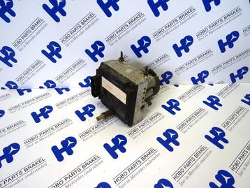 ABS pomp A 002 446 9312 o.a: C-klasse w202, Ophalen of Verzenden, Gebruikt, Mercedes-Benz