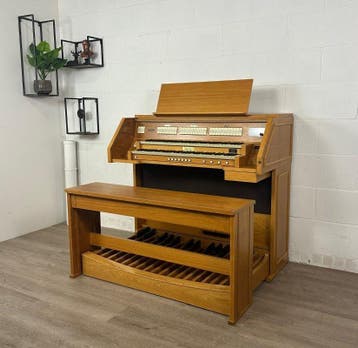 Domus Prestige VIII, Zo goed als nieuw, 2 klavieren, Orgel