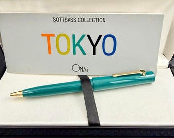 Omas - Tokyo Sotsass Collection Viridian Green - Balpen, Verzamelen, Pennenverzamelingen, Nieuw