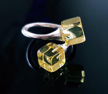Unieke natuurlijke Baltische barnsteenring - Zilver -