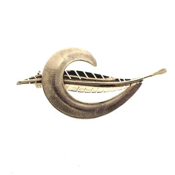Gouden broche van een veer, Ophalen of Verzenden, Gebruikt, Overige kleuren, Goud