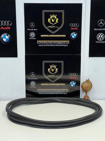 Portier rubber 2-deur links voor VW Caddy bj.2019, Auto-onderdelen, Gebruikt, Voor, Volkswagen