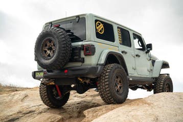 DV8 Offroad 18-25 Jeep Wrangler JL Spare Tire Carrier, Kinderen en Baby's, Ophalen of Verzenden, Nieuw
