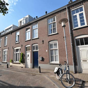 Appartement in Eindhoven gevonden voor €1500,- pm, Huizen en Kamers, Huizen te huur, Noord-Brabant, Direct bij eigenaar, Eindhoven