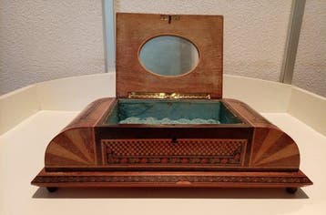 Sieradendoos - Hout - juwelenkistje met carillon