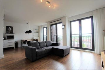 Appartement te huur/Expat Rentals aan Julius Pergerstraa..., Huizen en Kamers, Expat Rentals
