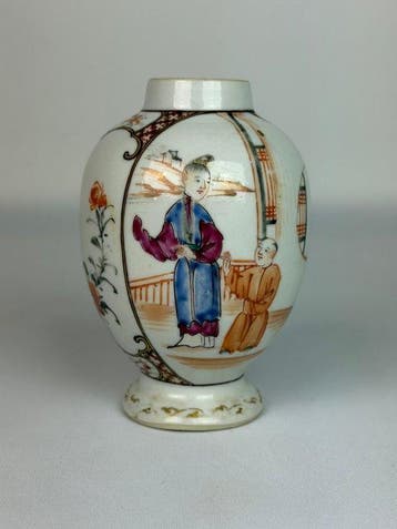 Yongzheng-Qianlong-periode Famille Rose Lotuszaadpot met