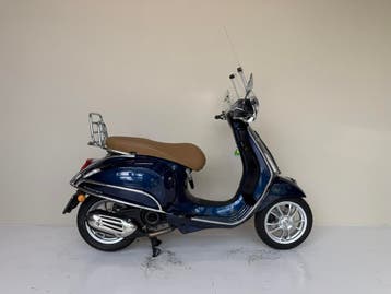 Vespa Primavera Brom (45 k/m), BWJ 2021, Deep Blue, Gebruikt, Maximaal 45 km/u, Ophalen of Verzenden, Benzine