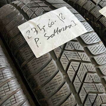 2 x Pirelli Sottozero 3 235-60-18 Winterbanden 5,5mm, Auto-onderdelen, Banden en Velgen, 18 inch, Gebruikt, 235 mm, Band(en)