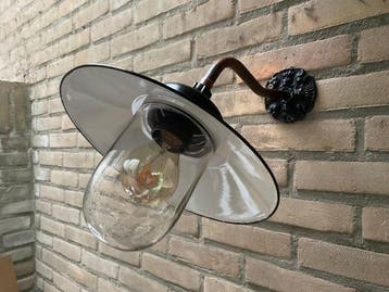 Bakeliet Nico St Truiden - Wandlamp - Zwanenhals/ model -