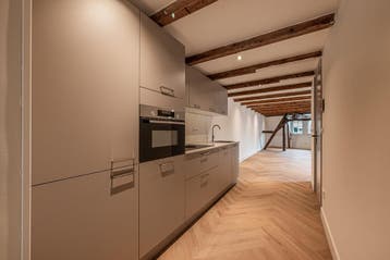 Te huur: Appartement Damrak in Amsterdam, Noord-Holland, Appartement, Amsterdam