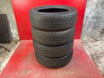 4x 205/55R17 Pirelli Run Flat zomerbanden, Gebruikt, 17 inch, Band(en), Personenwagen